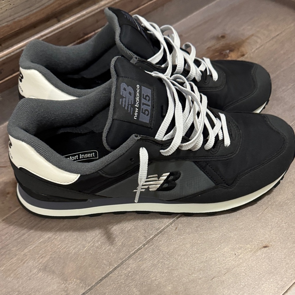 New Balance 515 Black and White Shoes